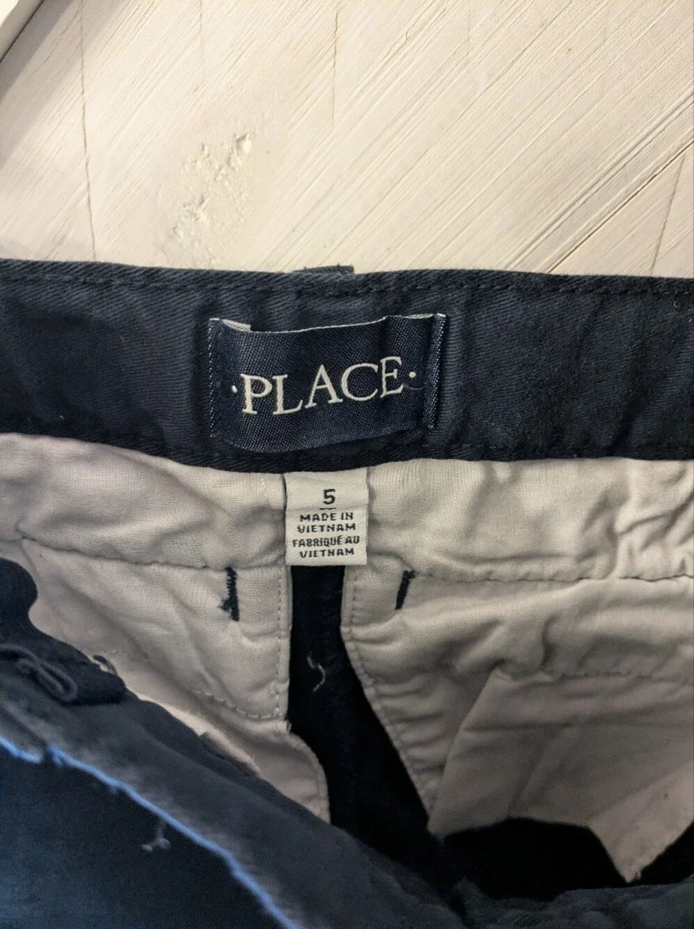 4️⃣ Children's Place Boy's Uniform Chino Shorts in Navy & Khaki; Size: 5